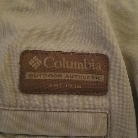 Columbia Khaki Pants w/ Side Zip Pocket 36/34 EUC - Picture 2 of 5
